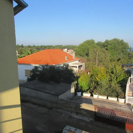 Apartment Luani *